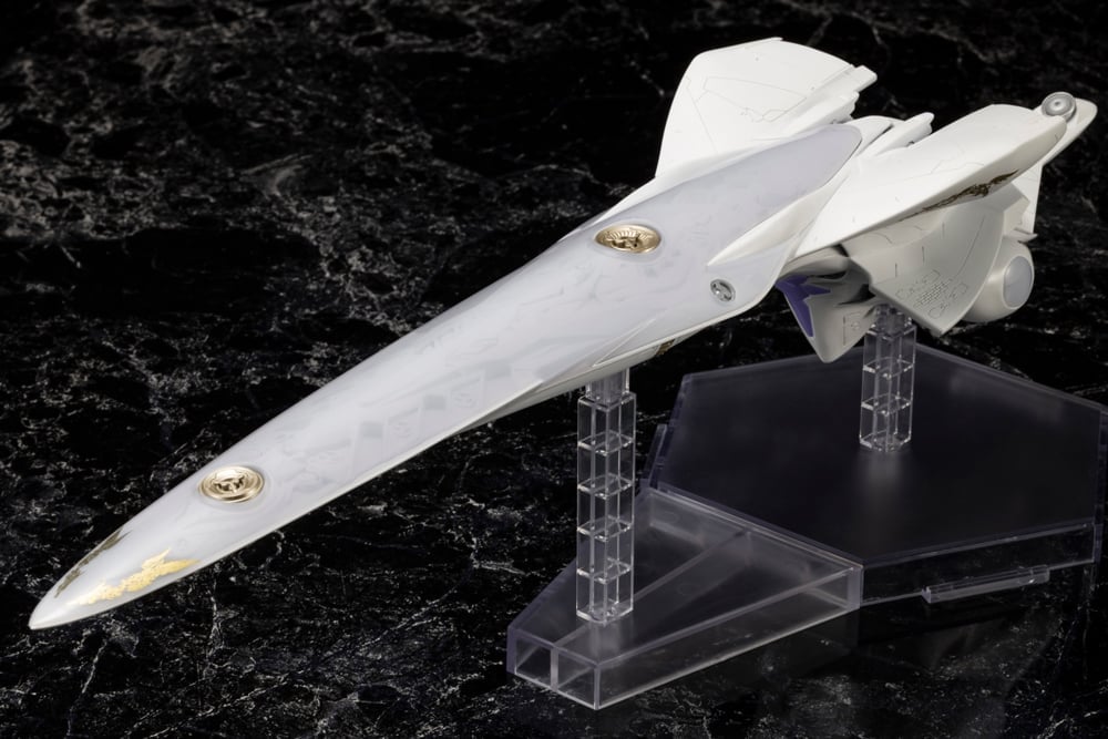 Legend of the Galactic Heroes: Die Neue These Galactic Empire Forces Battleship Brynhildr 1/3000 Scale Model Kit Gallery Image 3
