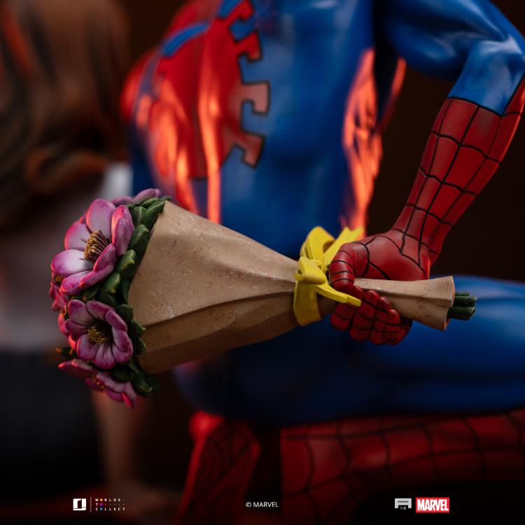 Marvel Comics Spider-Man and Mary Jane 1/6 Scale Limited Edition Diorama Gallery Image 15