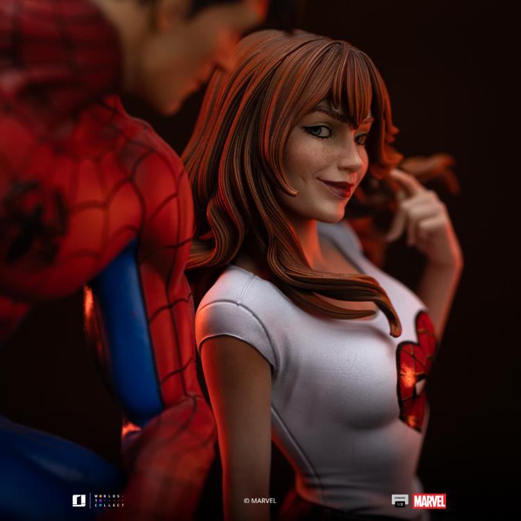 Marvel Comics Spider-Man and Mary Jane 1/6 Scale Limited Edition Diorama Gallery Image 18