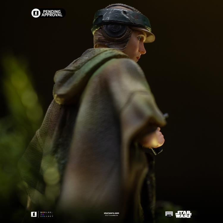 Star Wars: Return of the Jedi Leia and Wicket 1/10 Art Scale Limited Edition Statue Gallery Image 11
