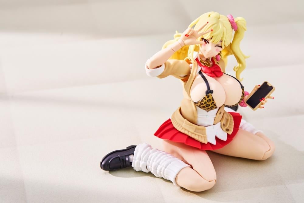 GALHolic Nanaho 1/10 Scale Model Kit