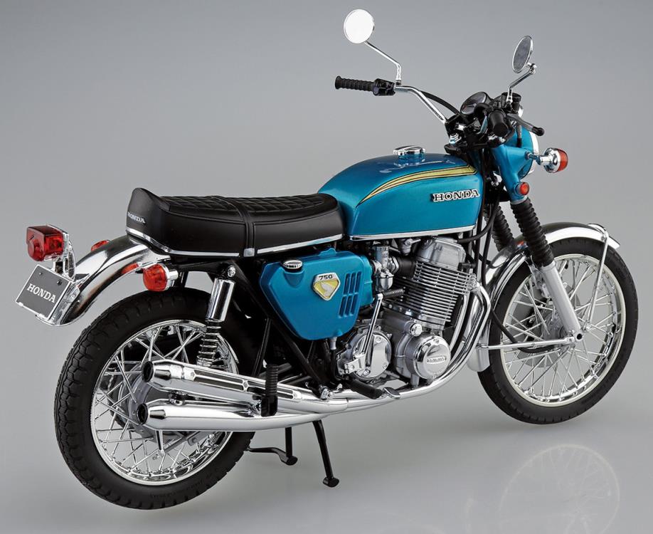Aoshima Honda CB750 Dream CB750 Four '69 1/12 Scale Motorcycle Model Kit Gallery Image 3