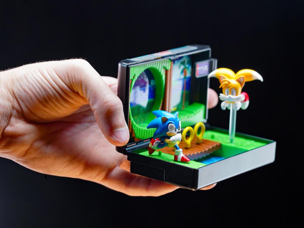 Sonic the Hedgehog 2 Console Heroes Green Hill Zone (Mega Drive) Cartridge Diorama Gallery Image 5