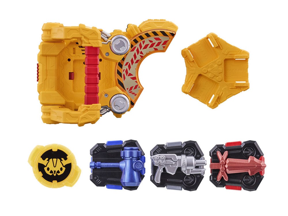 Kamen Rider Geats Premium DX Memorial Powered Builder Buckle & Gigant Buckle Set Gallery Image 1
