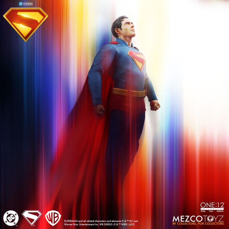 Superman (2025) One:12 Collective Superman Action Figure Gallery Image 11