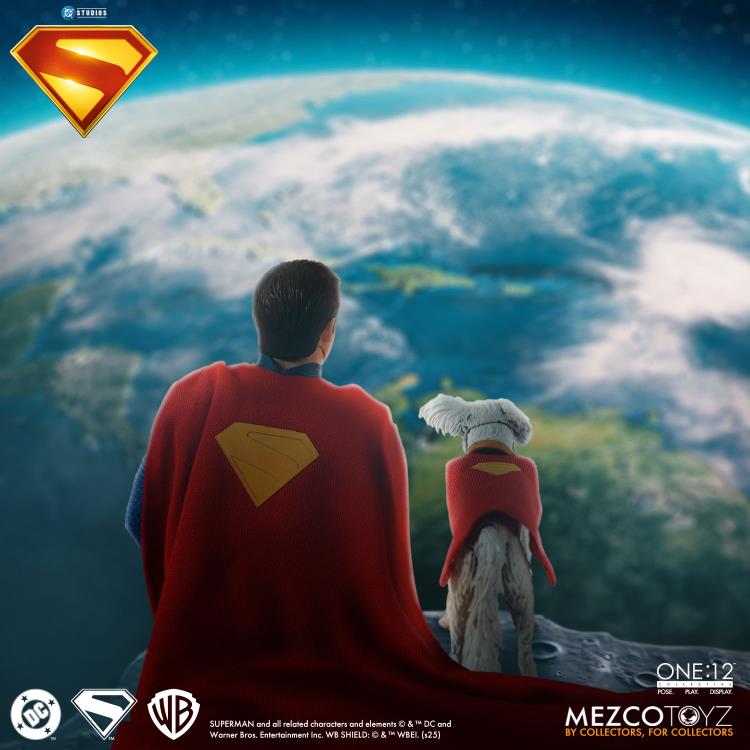 Superman (2025) One:12 Collective Superman Action Figure Gallery Image 5