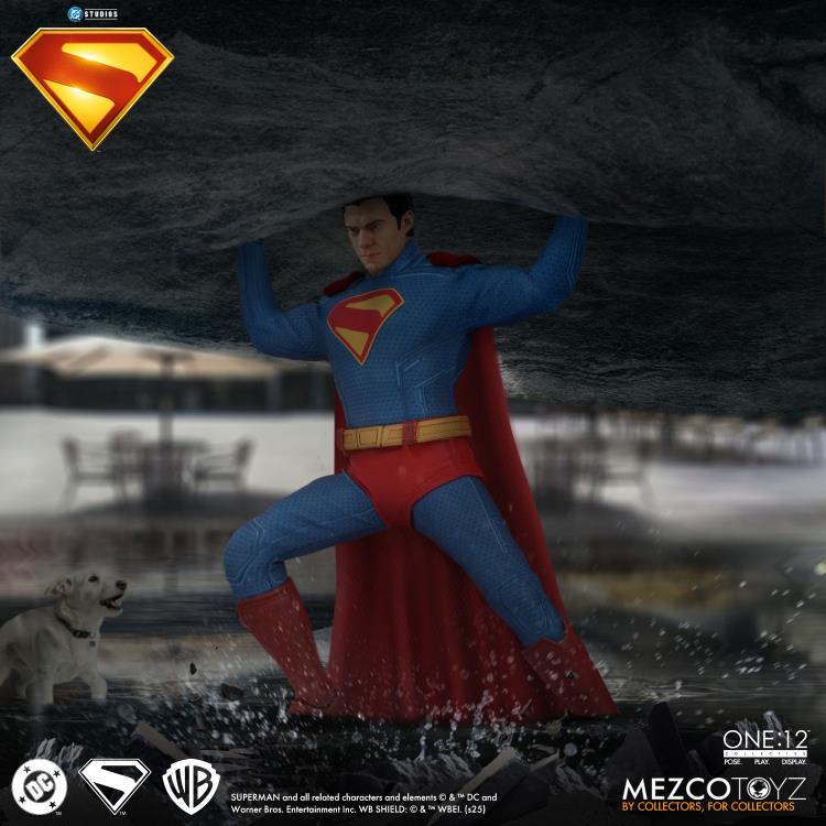 Superman (2025) One:12 Collective Superman Action Figure Gallery Image 10
