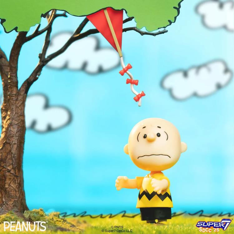 Peanuts ReAction Charlie Brown and the Kite-Eating Tree SDCC 2025 Exclusive Diorama Box Gallery Image 6