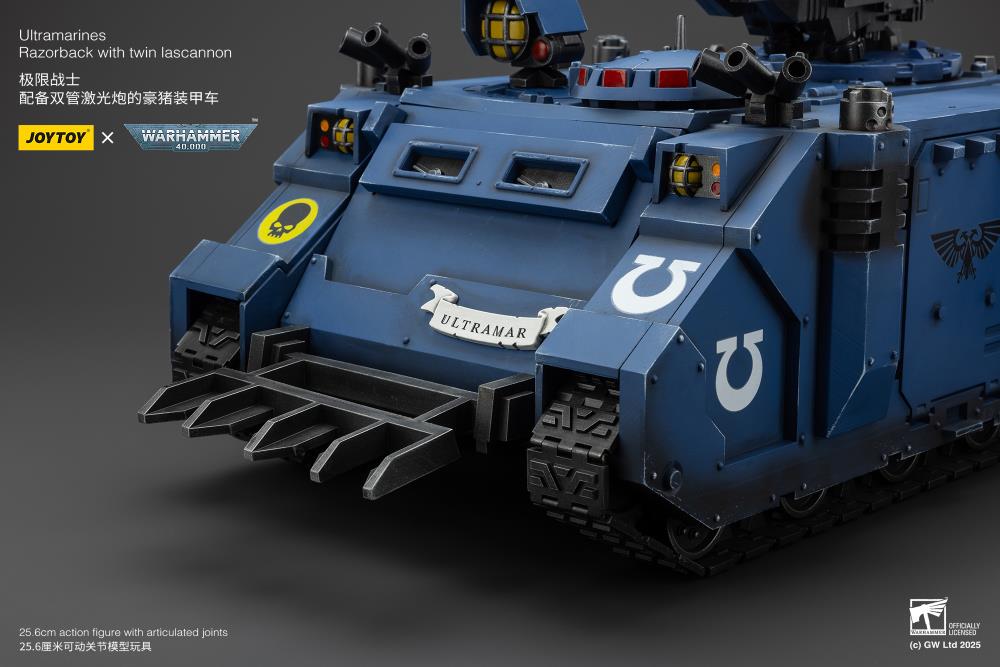 Warhammer 40K Ultramarines Razorback with Twin Lascannon 1/18 Scale Vehicle Gallery Image 31