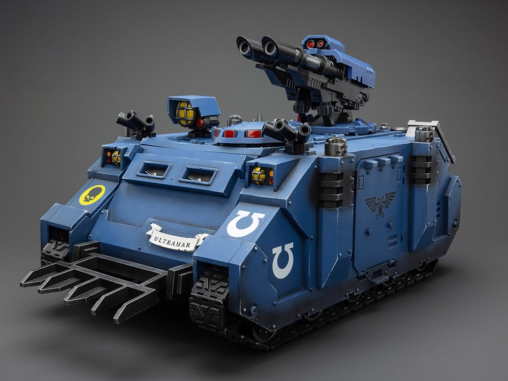 Warhammer 40K Ultramarines Razorback with Twin Lascannon 1/18 Scale Vehicle Gallery Image 1