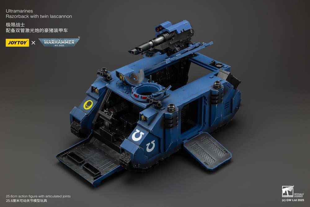 Warhammer 40K Ultramarines Razorback with Twin Lascannon 1/18 Scale Vehicle Gallery Image 14