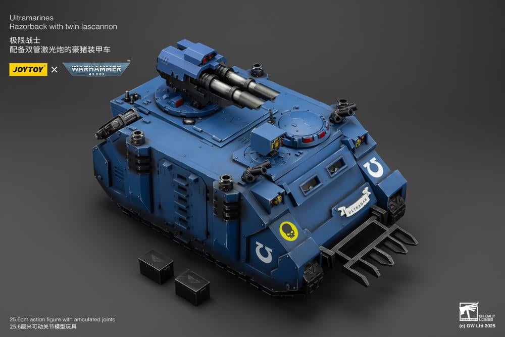 Warhammer 40K Ultramarines Razorback with Twin Lascannon 1/18 Scale Vehicle Gallery Image 13