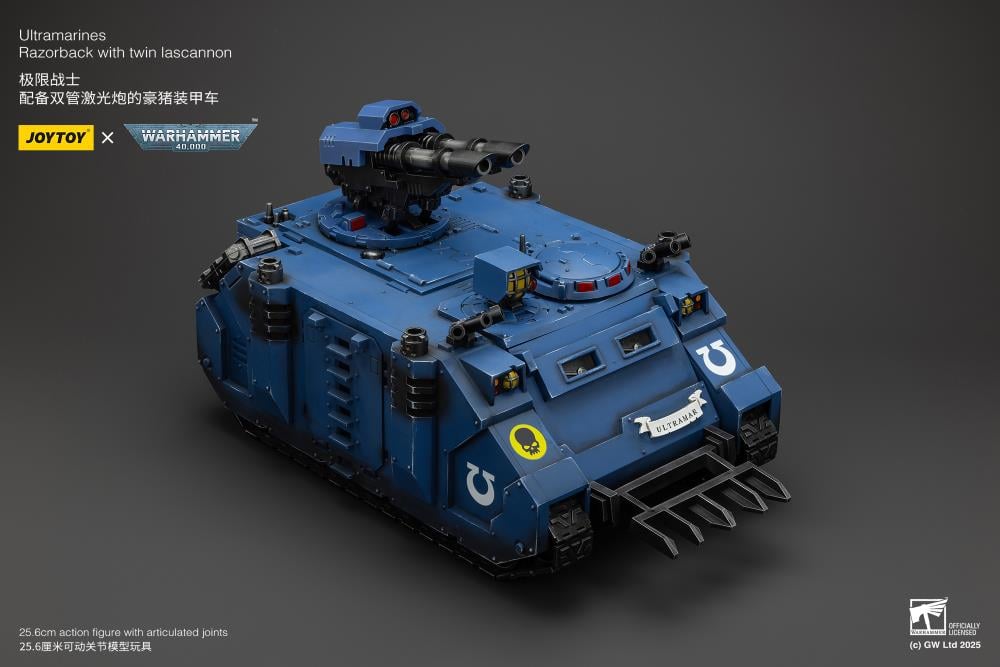 Warhammer 40K Ultramarines Razorback with Twin Lascannon 1/18 Scale Vehicle Gallery Image 5