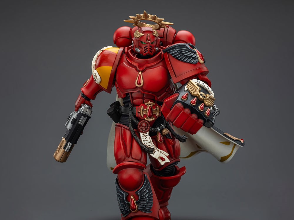 Warhammer 40K Blood Angels Captain with Inferno Pistol & Power Fist 1/18 Scale Action Figure Gallery Image 1