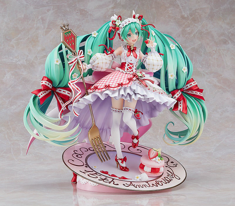 Vocaloid Hatsune Miku Strawberry Motif (15th Anniversary Ver.) 1/7 Scale Figure (Reissue) Gallery Image 11