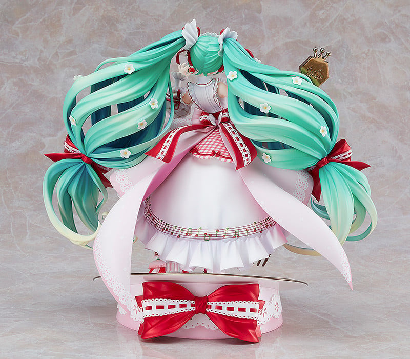 Vocaloid Hatsune Miku Strawberry Motif (15th Anniversary Ver.) 1/7 Scale Figure (Reissue) Gallery Image 10