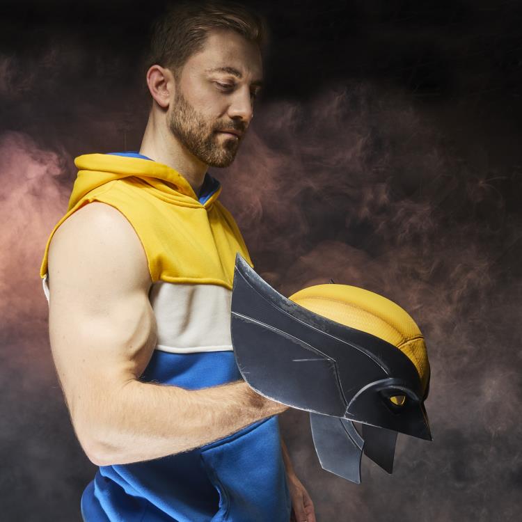 Deadpool & Wolverine Marvel legends Wolverine 1:1 Scale Wearable Mask Gallery Image 4
