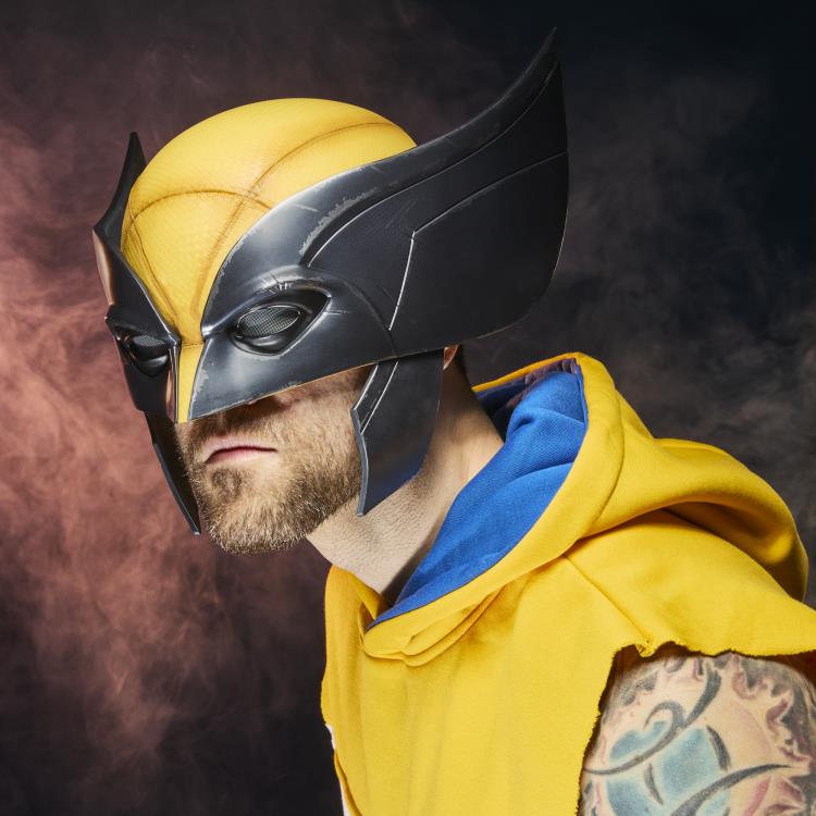 Deadpool & Wolverine Marvel legends Wolverine 1:1 Scale Wearable Mask Gallery Image 10
