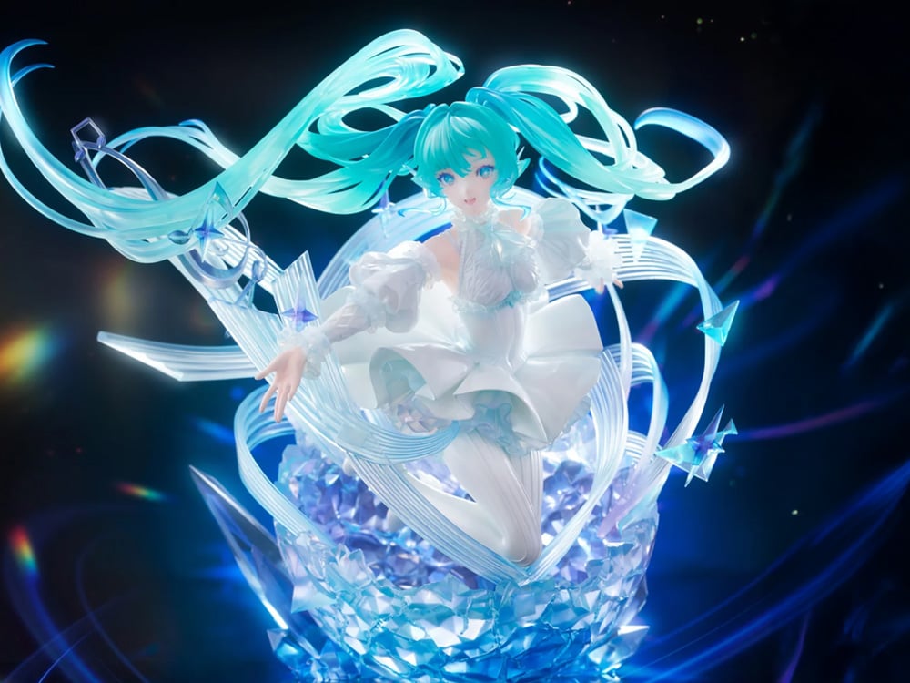 Vocaloid Hatsune Miku (Crystal Dress Ver.) 1/7 Scale Shibuya Scramble Figure Gallery Image 1