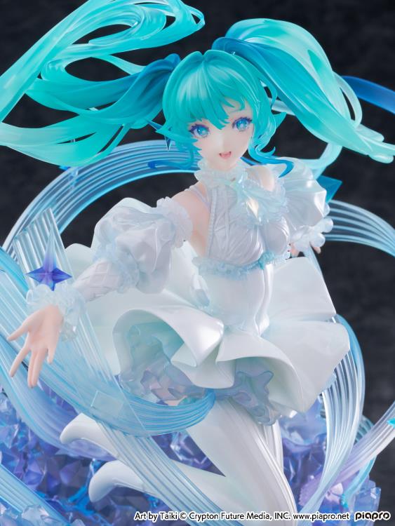 Vocaloid Hatsune Miku (Crystal Dress Ver.) 1/7 Scale Shibuya Scramble Figure Gallery Image 7