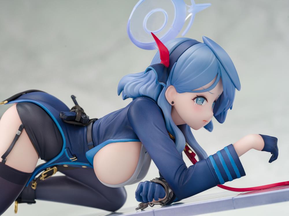 Blue Archive Ako (Memorial Lobby Ver.) 1/7 Scale Figure Gallery Image 14