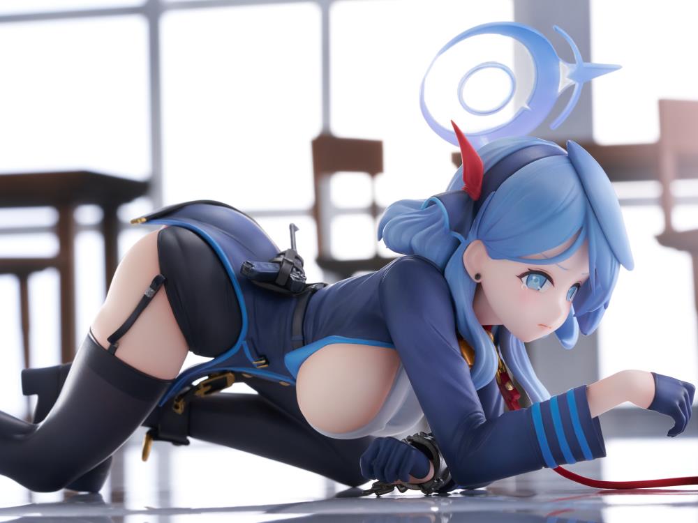 Blue Archive Ako (Memorial Lobby Ver.) 1/7 Scale Figure Gallery Image 6