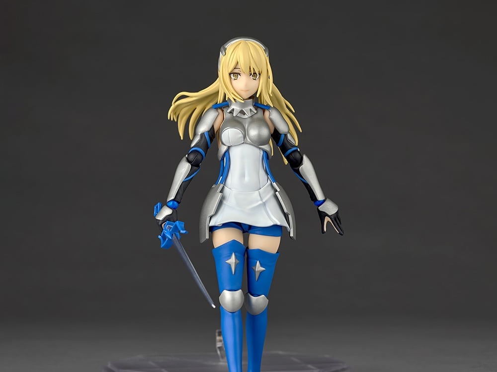 Is It Wrong to Try to Pick Up Girls in a Dungeon? Revoltech NR092
