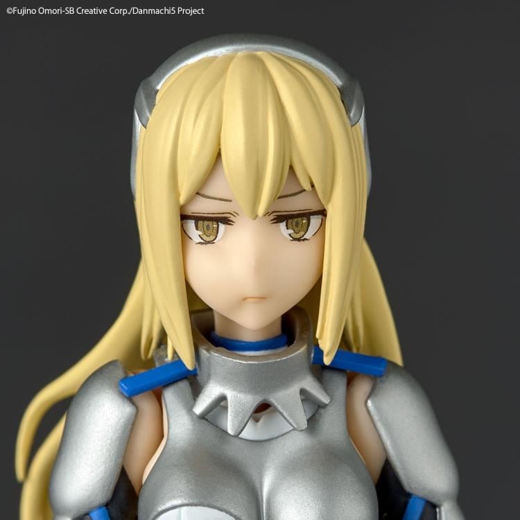 Is It Wrong to Try to Pick Up Girls in a Dungeon? Revoltech NR092