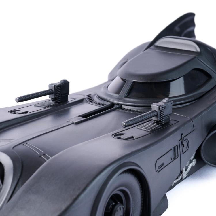 超希少品　Funko Batman & Batmobile セット Amazon.com: Funko Pop! Ride Super Deluxe: The Batman - Batman and