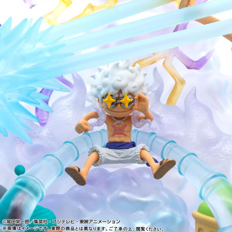 One Piece World Collectable Figure Premium Monkey D. Luffy Gear 5