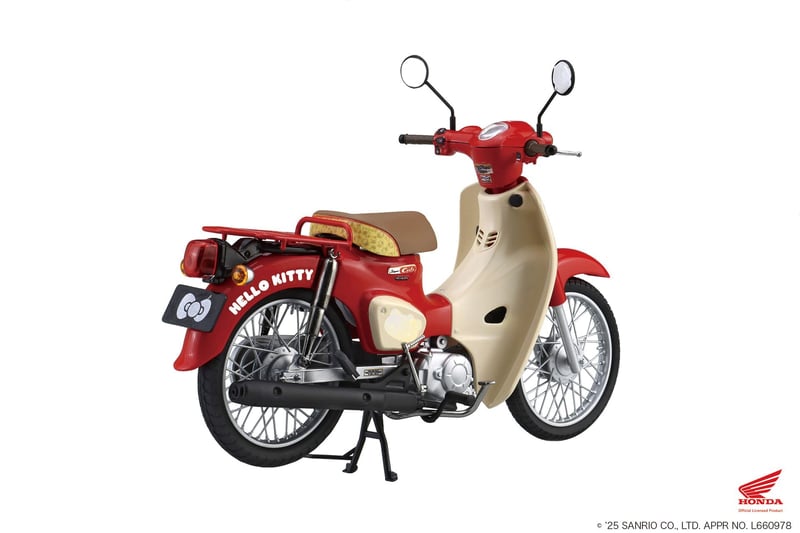 HONDA HELLO KITTY ミニバイク 12個セット Honda Super Cub 50 Type Hello Kitty 1/12 Scale Model Kit