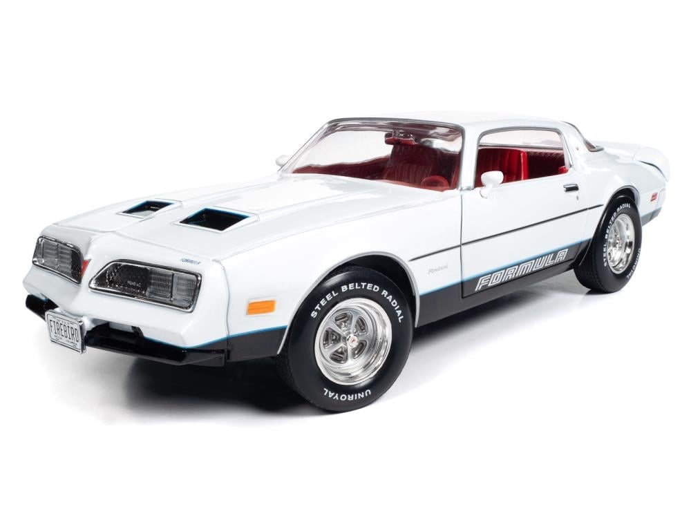 1977 Pontiac Firebird Formula 1/18 Scale Die-Cast Model Gallery Image 3