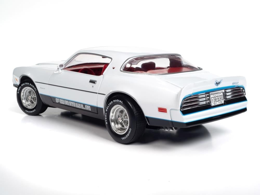1977 Pontiac Firebird Formula 1/18 Scale Die-Cast Model Gallery Image 5
