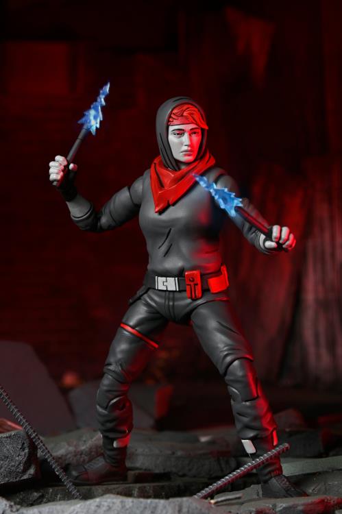 Teenage Mutant Ninja Turtles: The Last Ronin - The Lost Years April (Nightwatcher) Action Figure Gallery Image 6
