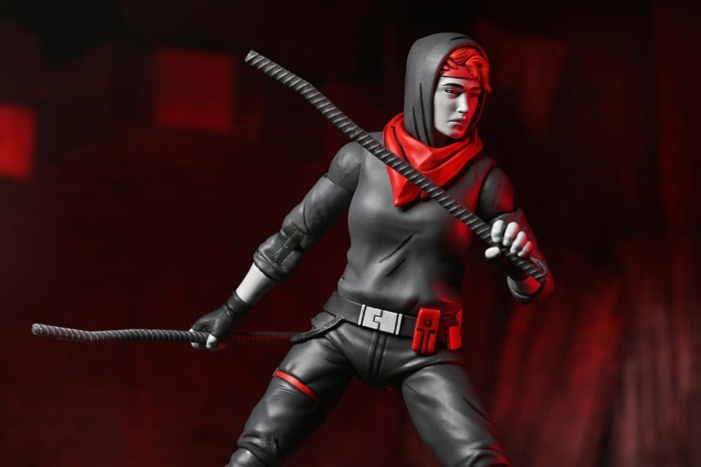 Teenage Mutant Ninja Turtles: The Last Ronin - The Lost Years April (Nightwatcher) Action Figure Gallery Image 12