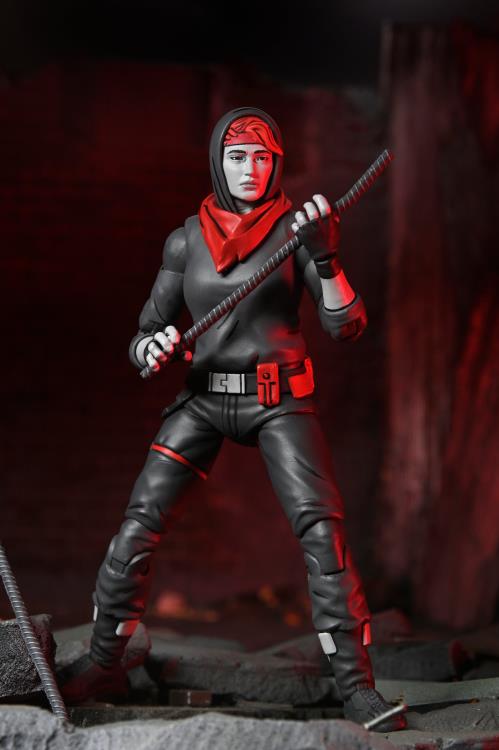 Teenage Mutant Ninja Turtles: The Last Ronin - The Lost Years April (Nightwatcher) Action Figure Gallery Image 4