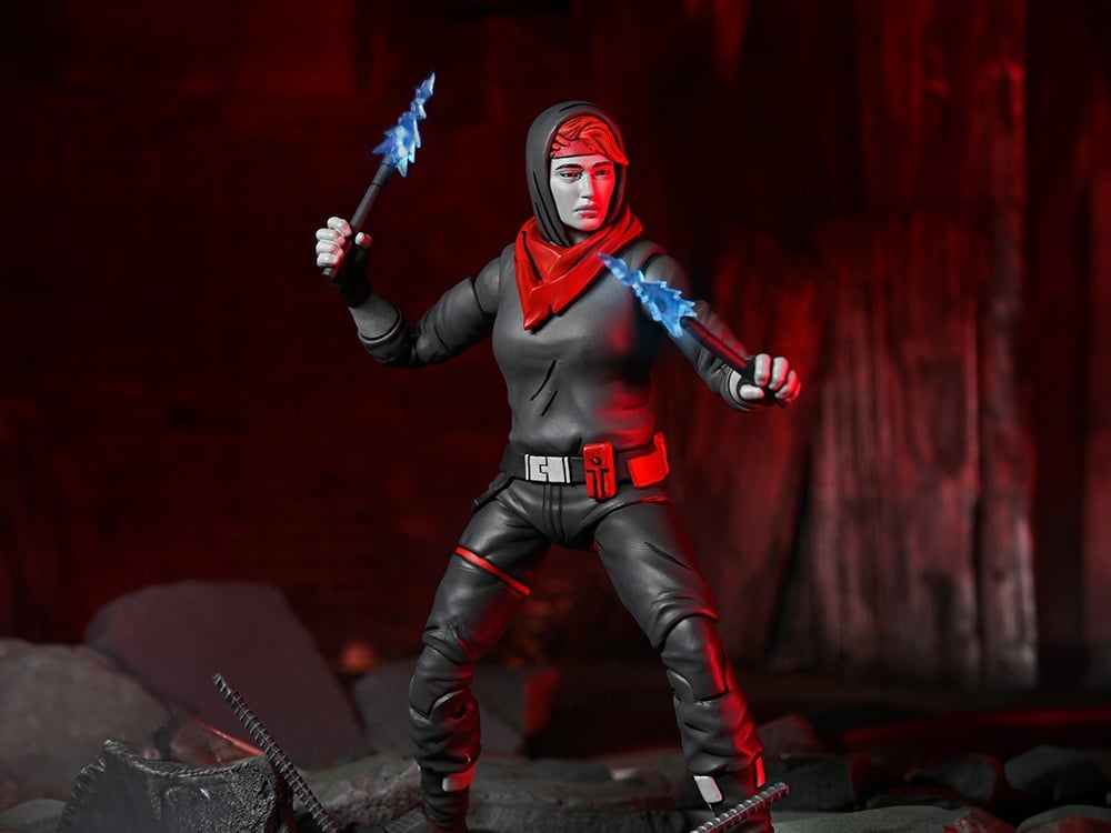 Teenage Mutant Ninja Turtles: The Last Ronin - The Lost Years April (Nightwatcher) Action Figure Gallery Image 1