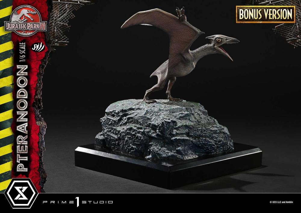 Jurassic Park III Legacy Museum Collection Pteranodon (Bonus Ver.) 1/6 Scale Statue Gallery Image 10