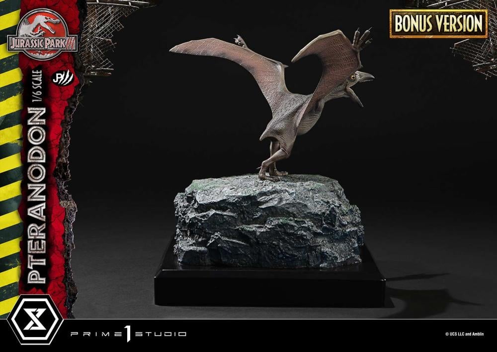Jurassic Park III Legacy Museum Collection Pteranodon (Bonus Ver.) 1/6 Scale Statue Gallery Image 11