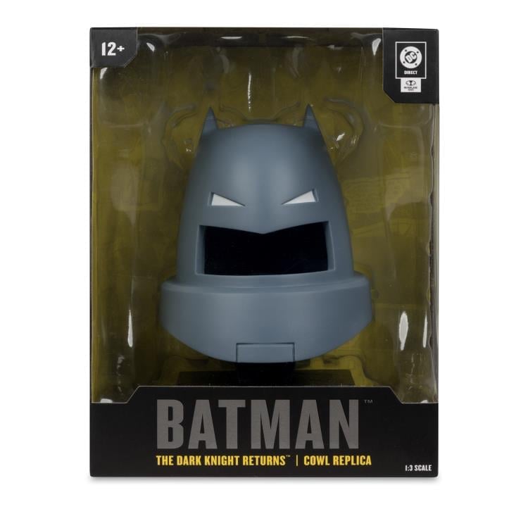 Batman: The Dark Knight Returns Armored Batman Cowl 1/3 Scale Replica Gallery Image 11