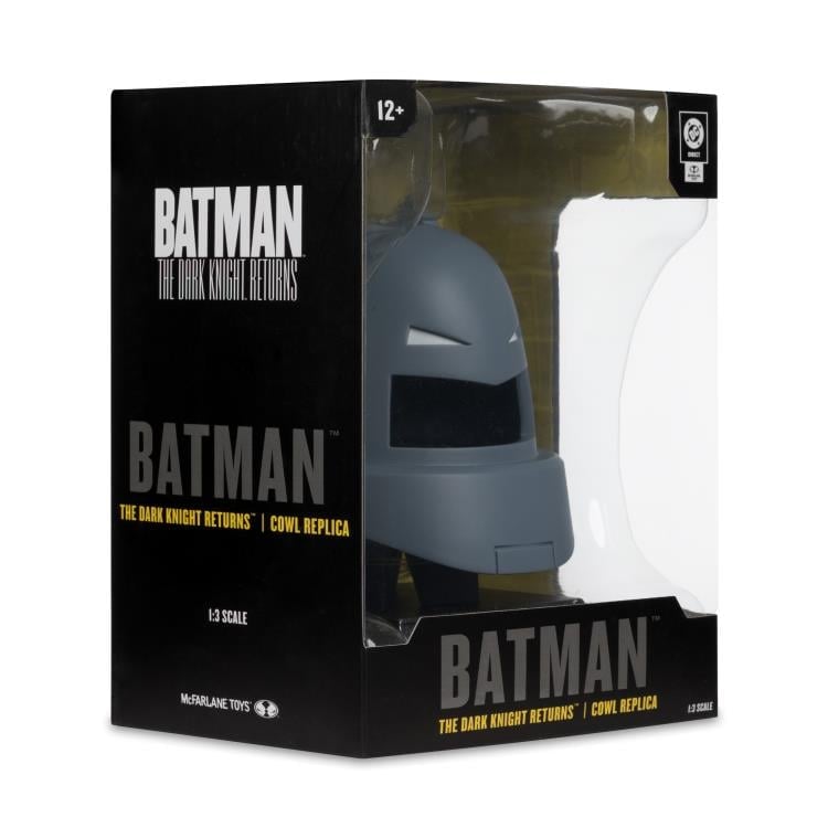 Batman: The Dark Knight Returns Armored Batman Cowl 1/3 Scale Replica Gallery Image 12