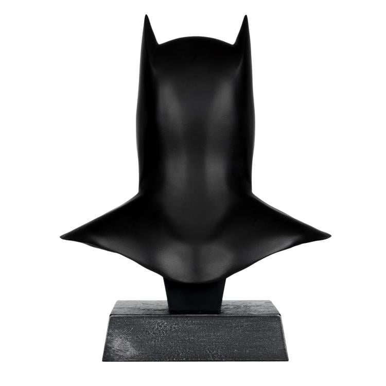 Batman: The Court of Owls Batman Cowl 1/3 Scale Replica Gallery Image 9