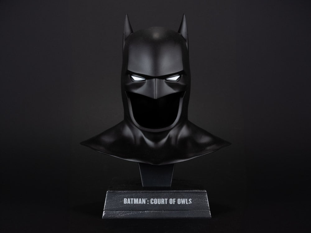 Batman: The Court of Owls Batman Cowl 1/3 Scale Replica Gallery Image 1