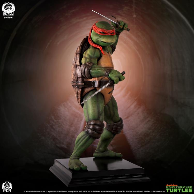 Teenage Mutant Ninja Turtles (1990) Raphael (Deluxe Edition) 1/2 Scale Statue Gallery Image 4