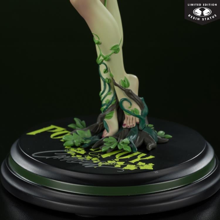 DC Covers Girls Poison Ivy 1/8 Scale Limited Edition Statue (J. Scott Campbell) Gallery Image 7