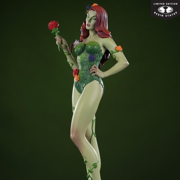 DC Covers Girls Poison Ivy 1/8 Scale Limited Edition Statue (J. Scott Campbell) Gallery Image 4