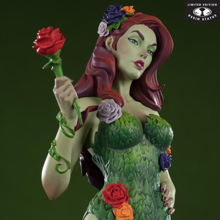 DC Covers Girls Poison Ivy 1/8 Scale Limited Edition Statue (J. Scott Campbell) Gallery Image 5
