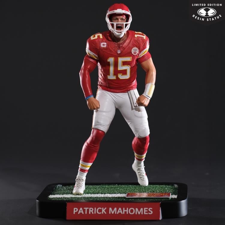 Kansas City Chiefs Patrick Mahomes 1/6 Scale Limited Edition Resin Statue Gallery Image 3
