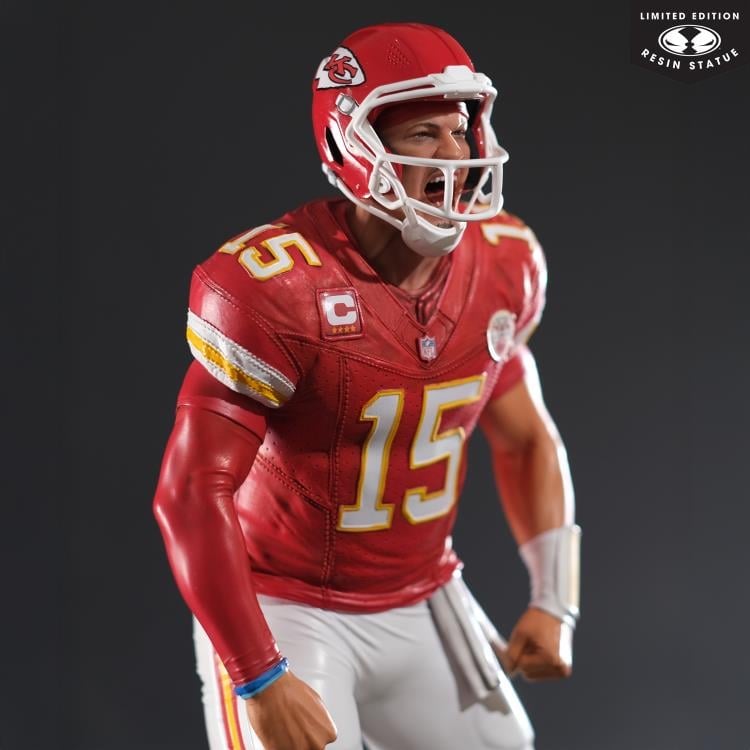 Kansas City Chiefs Patrick Mahomes 1/6 Scale Limited Edition Resin Statue Gallery Image 4