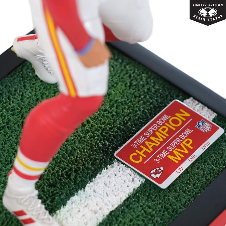Kansas City Chiefs Patrick Mahomes 1/6 Scale Limited Edition Resin Statue Gallery Image 11